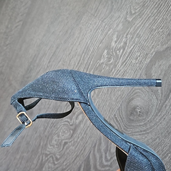 Le chateau sparkly pumps - Picture 2 of 3